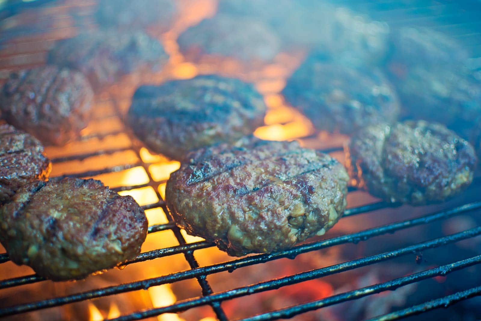 Grilling the Best Flipping Burger! Recipe @LittleFiggyFood