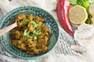 Use this Madras Curry Paste to pimp up your next meal! Recipe @LittleFiggyFood