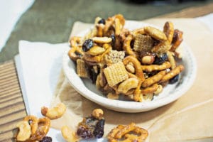 Pretzel Trail Mix Candy, perfect as a gift from the kitchen or as a party food! Recipe @LittleFiggyFood