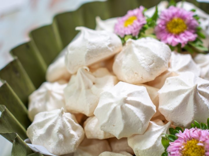 How To Make Mini Meringues Meringue Cookies Little Figgy Food